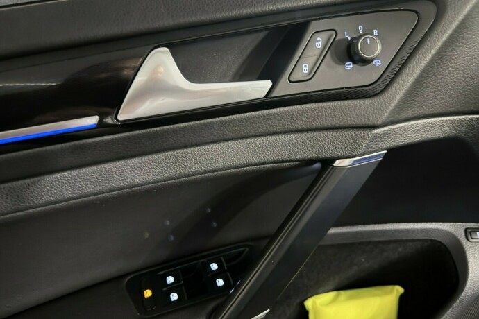 volkswagen-golf-elektrisitetbensin-2016-big-28