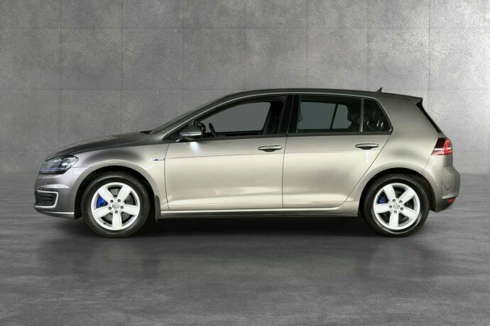 volkswagen-golf-elektrisitetbensin-2016-big-2