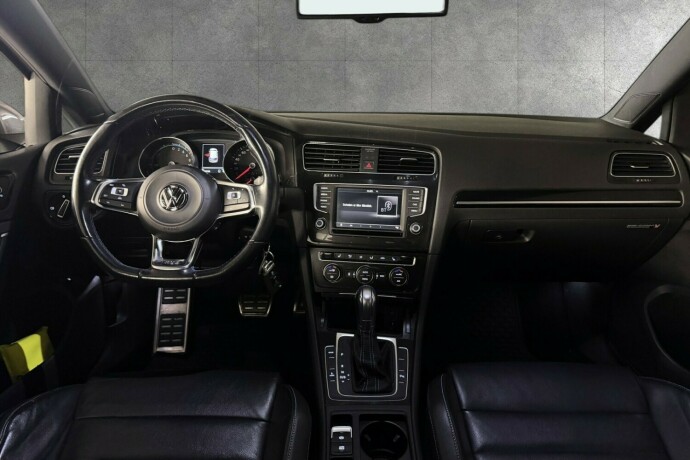 volkswagen-golf-elektrisitetbensin-2016-big-11