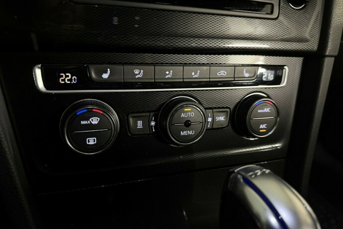 volkswagen-golf-elektrisitetbensin-2016-big-17