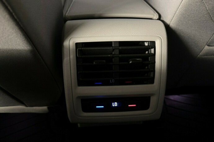 volkswagen-golf-elektrisitetbensin-2021-big-15