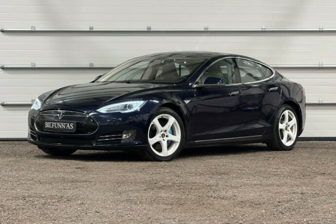 tesla-model-s-elektrisitet-2013-big-6