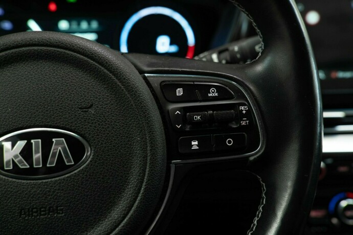 kia-e-niro-elektrisitet-2021-big-15