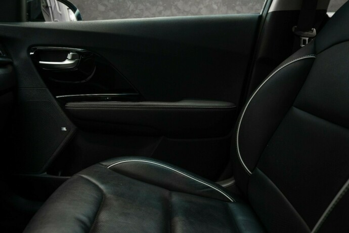 kia-e-niro-elektrisitet-2021-big-17