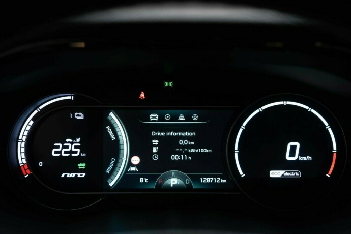 kia-e-niro-elektrisitet-2021-big-12