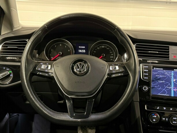 volkswagen-golf-bensin-2013-big-16