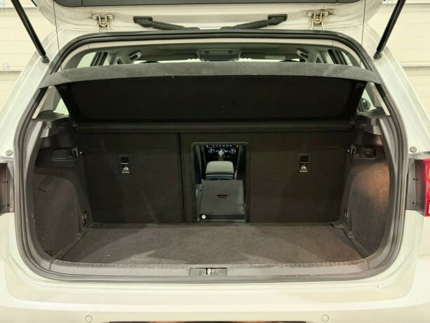 volkswagen-golf-bensin-2013-big-13