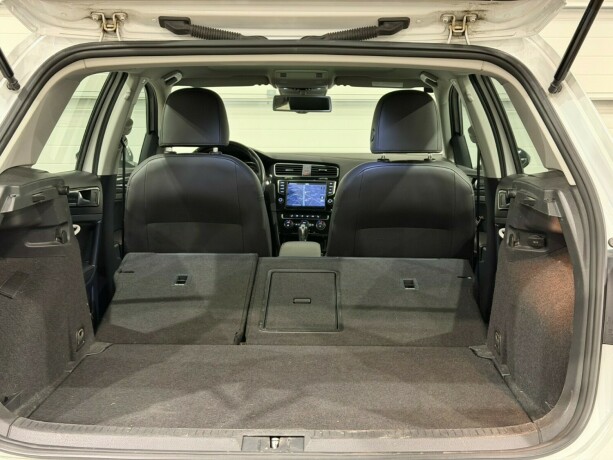 volkswagen-golf-bensin-2013-big-14