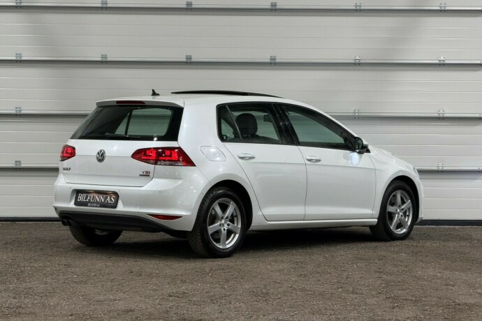 volkswagen-golf-bensin-2013-big-2