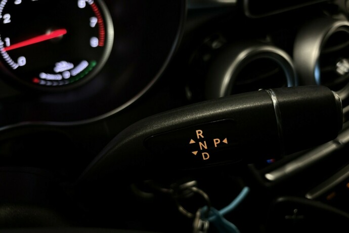 mercedes-benz-glc-elektrisitetbensin-2016-big-36