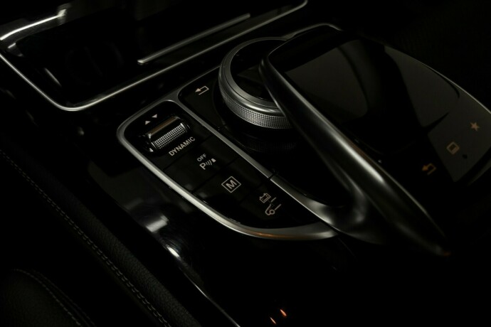 mercedes-benz-glc-elektrisitetbensin-2016-big-37