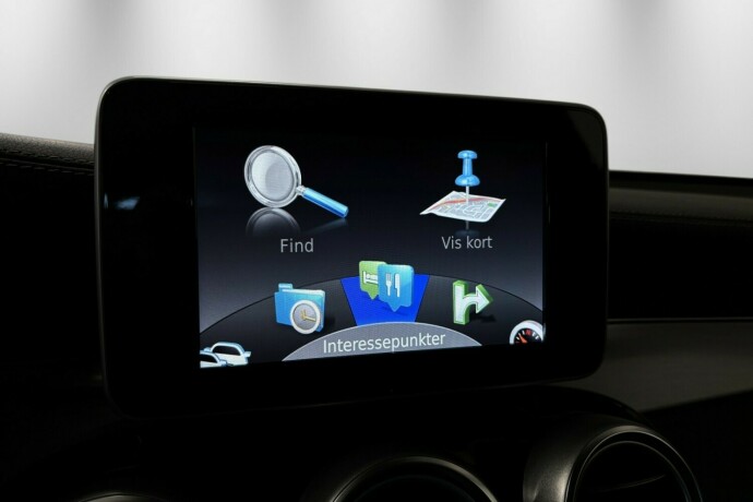 mercedes-benz-glc-elektrisitetbensin-2016-big-23