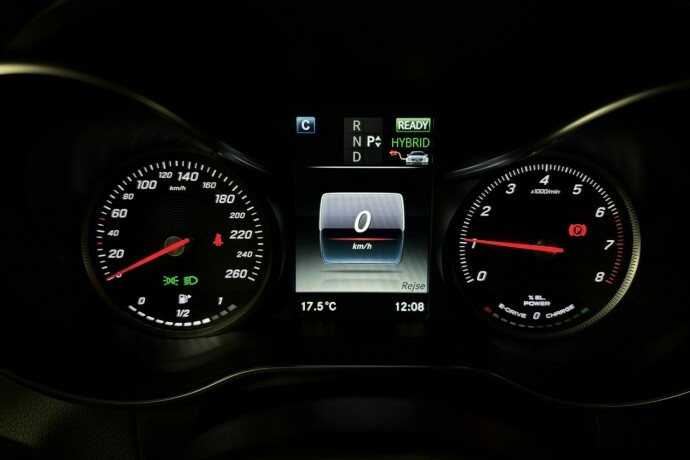 mercedes-benz-glc-elektrisitetbensin-2016-big-14