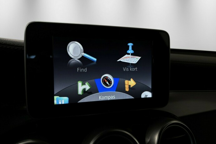 mercedes-benz-glc-elektrisitetbensin-2016-big-24