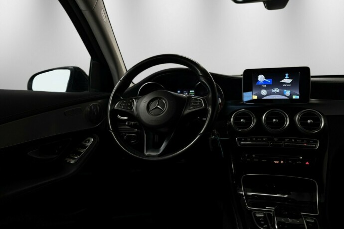 mercedes-benz-glc-elektrisitetbensin-2016-big-10