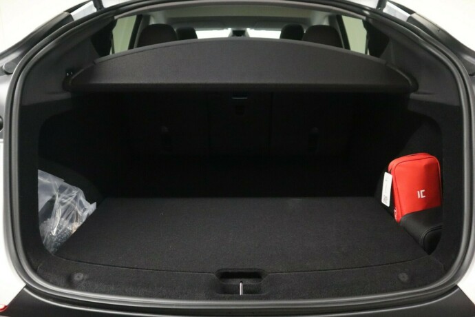 tesla-model-y-elektrisitet-2026-big-49