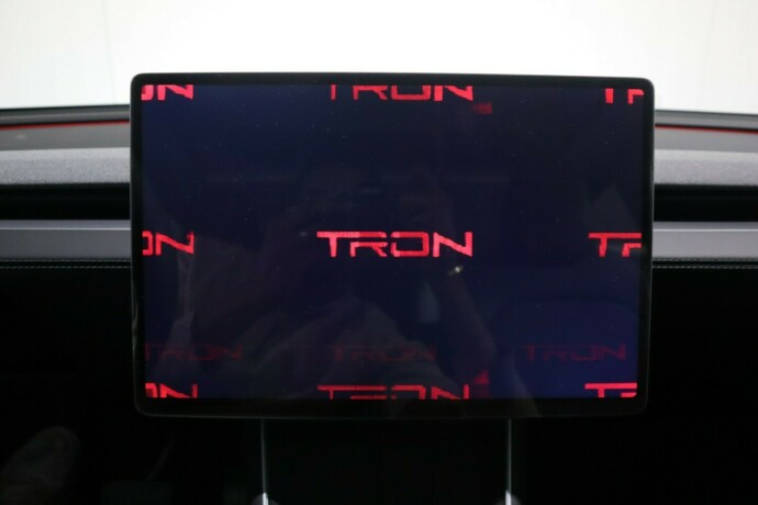 tesla-model-y-elektrisitet-2026-big-47