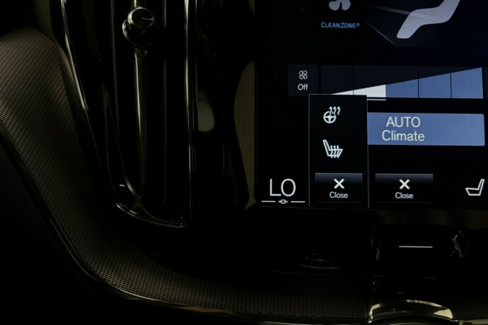 volvo-xc-60-elektrisitetbensin-2018-big-21