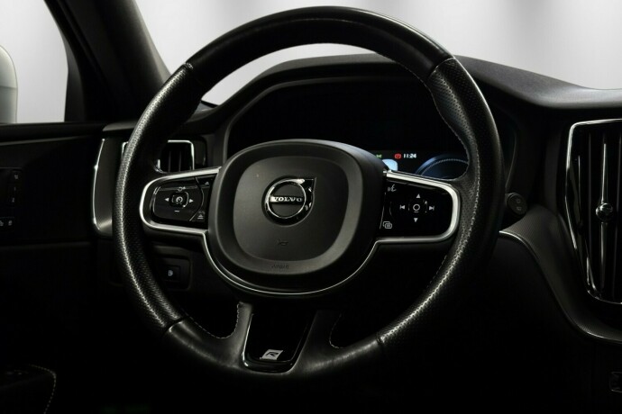 volvo-xc-60-elektrisitetbensin-2018-big-8