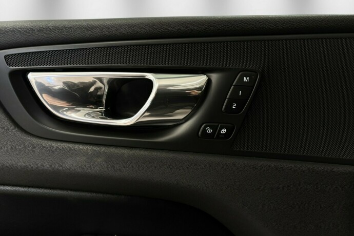 volvo-xc-60-elektrisitetbensin-2018-big-18