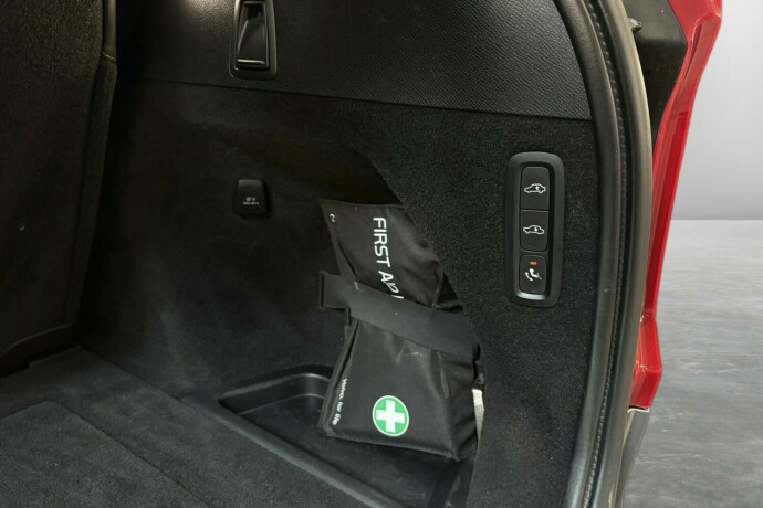 volvo-xc-90-diesel-2016-big-9