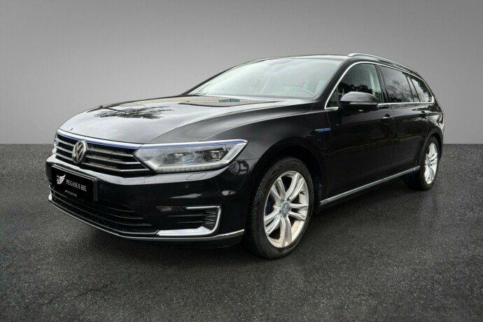 volkswagen-passat-elektrisitetbensin-2017-big-0