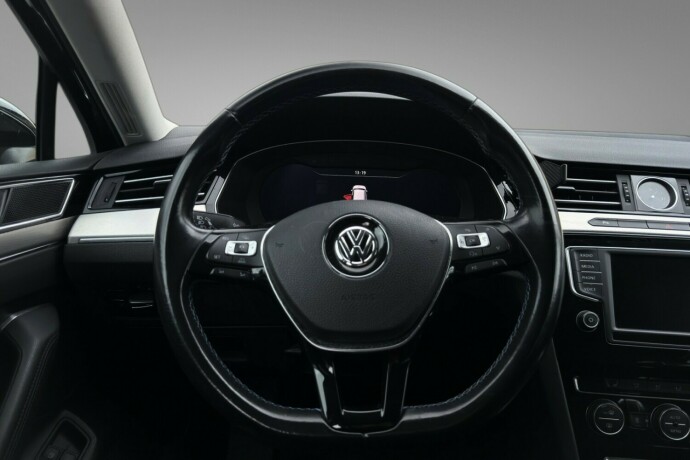 volkswagen-passat-elektrisitetbensin-2017-big-8