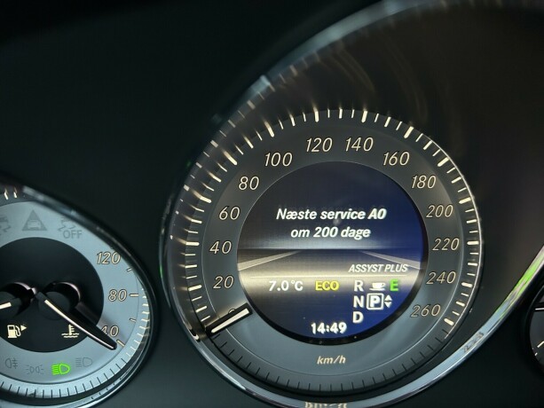 mercedes-benz-glk-diesel-2013-big-23