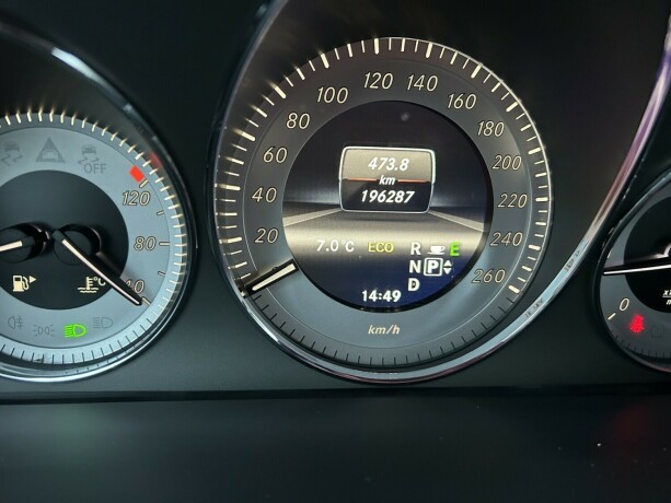 mercedes-benz-glk-diesel-2013-big-21