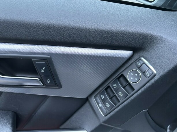 mercedes-benz-glk-diesel-2013-big-16