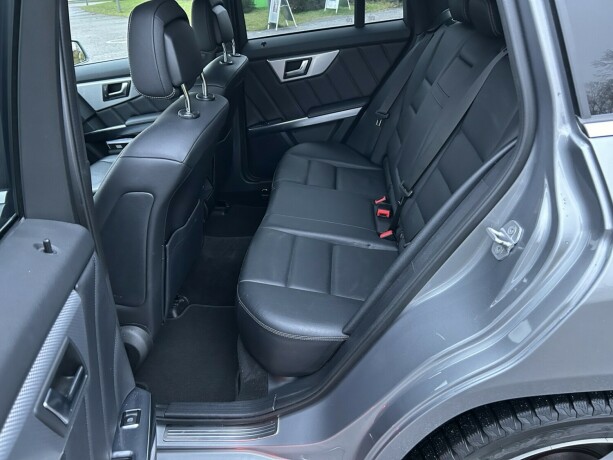 mercedes-benz-glk-diesel-2013-big-13