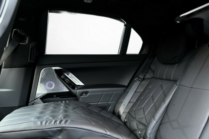 bmw-i7-elektrisitet-2023-big-47