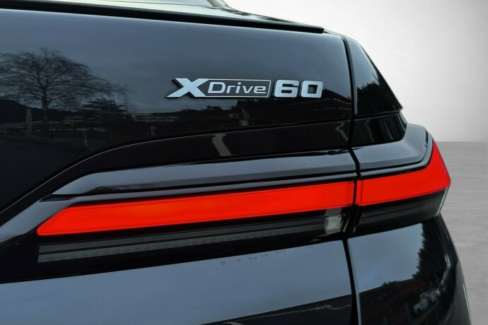 bmw-i7-elektrisitet-2023-big-12