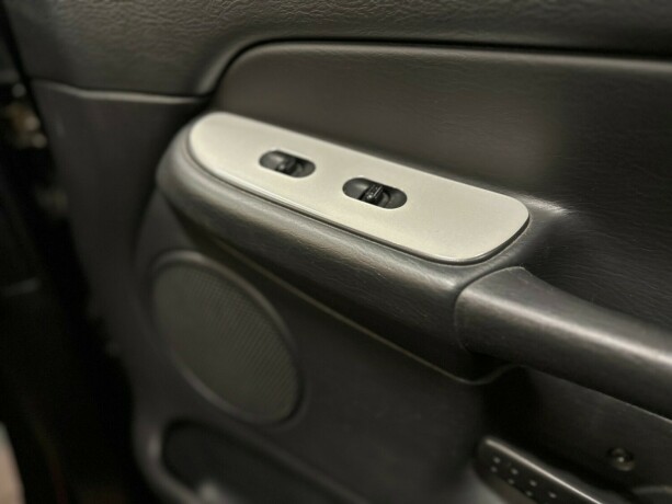 dodge-ram-bensin-2004-big-40