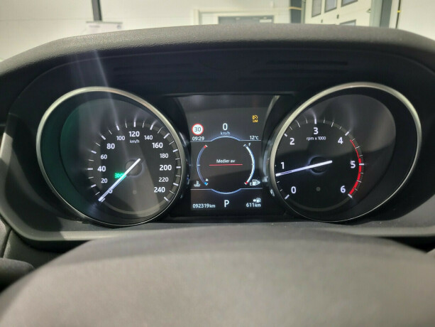 land-rover-discovery-diesel-2018-big-14