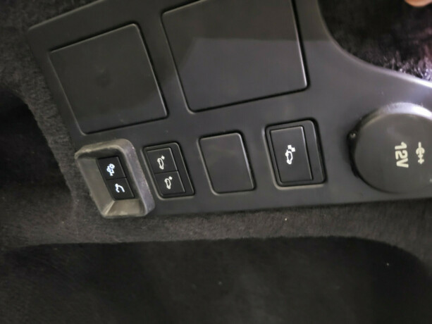 land-rover-discovery-diesel-2018-big-28