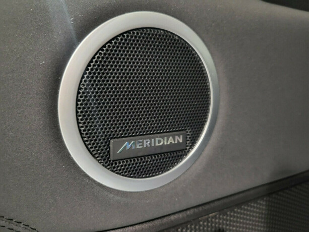 land-rover-discovery-diesel-2018-big-25