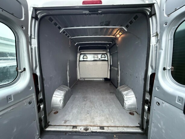 peugeot-boxer-diesel-2008-big-10