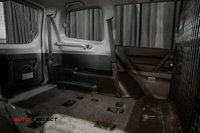 mitsubishi-pajero-diesel-2005-big-14