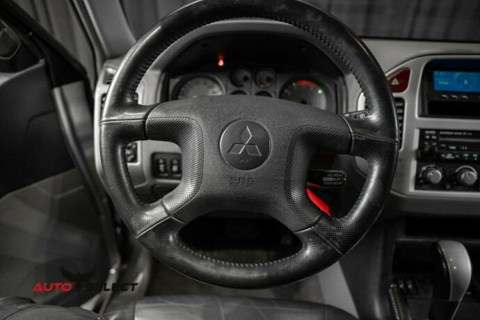 mitsubishi-pajero-diesel-2005-big-27