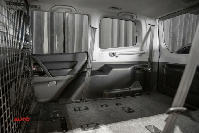 mitsubishi-pajero-diesel-2005-big-17