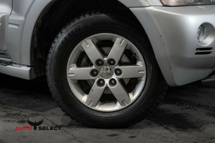 mitsubishi-pajero-diesel-2005-big-2