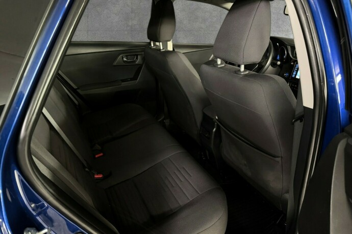 toyota-auris-elektrisitetbensin-2016-big-17