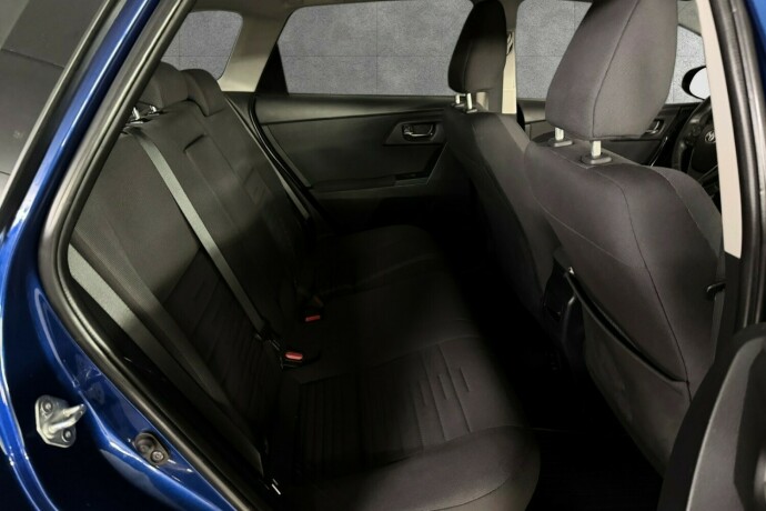 toyota-auris-elektrisitetbensin-2016-big-18