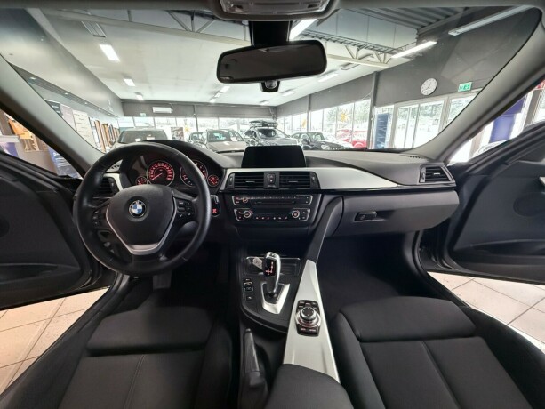 bmw-3-serie-bensin-2013-big-12
