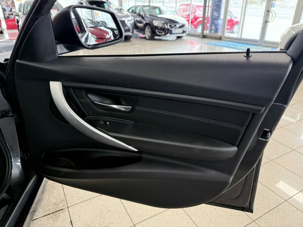 bmw-3-serie-bensin-2013-big-29