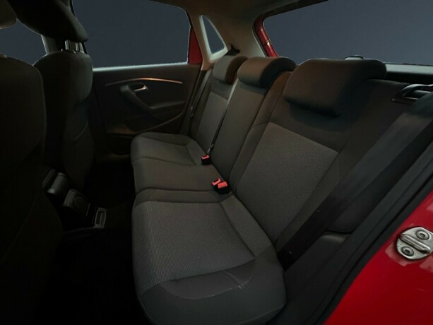 volkswagen-polo-bensin-2017-big-12