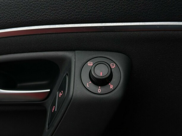 volkswagen-polo-bensin-2017-big-21