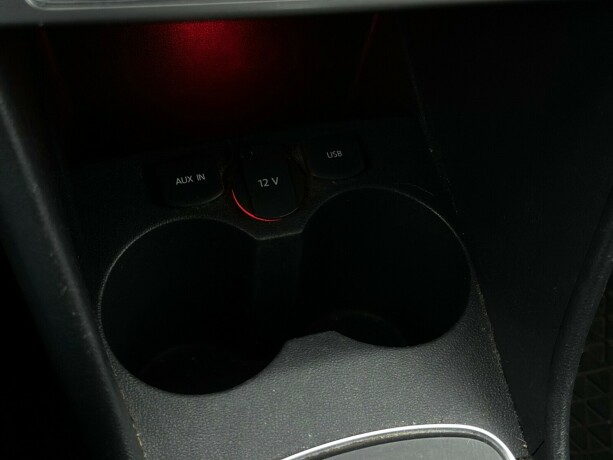 volkswagen-polo-bensin-2017-big-15