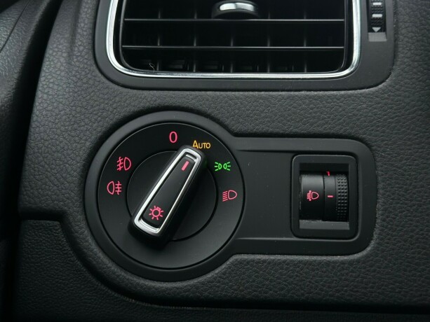 volkswagen-polo-bensin-2017-big-22